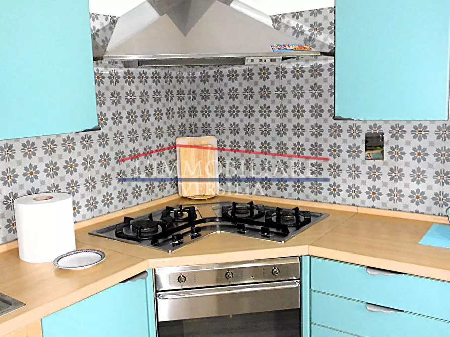 Immagine 18 di Porzione di casa in vendita  a Massa