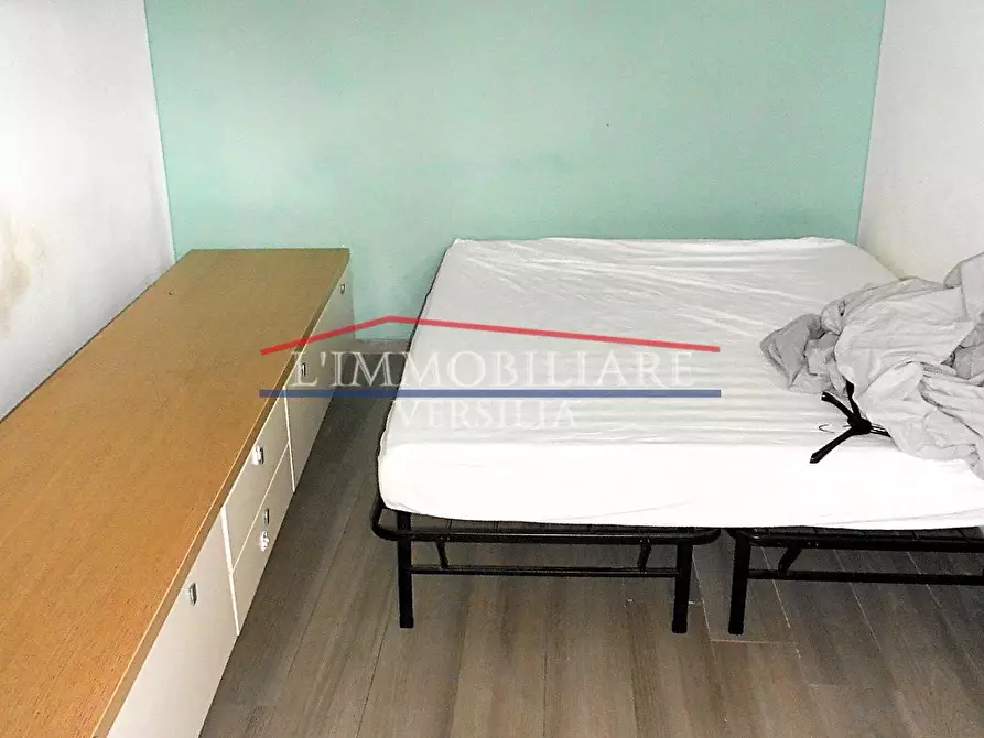 Immagine 17 di Porzione di casa in vendita  a Massa