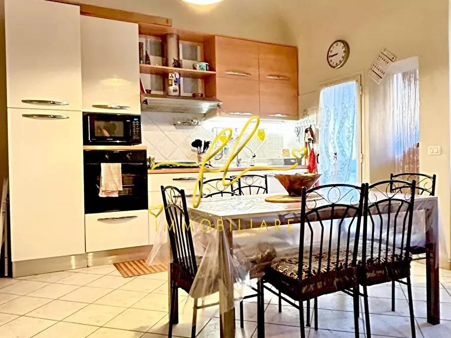 Immagine 12 di Appartamento in vendita  a Portoferraio