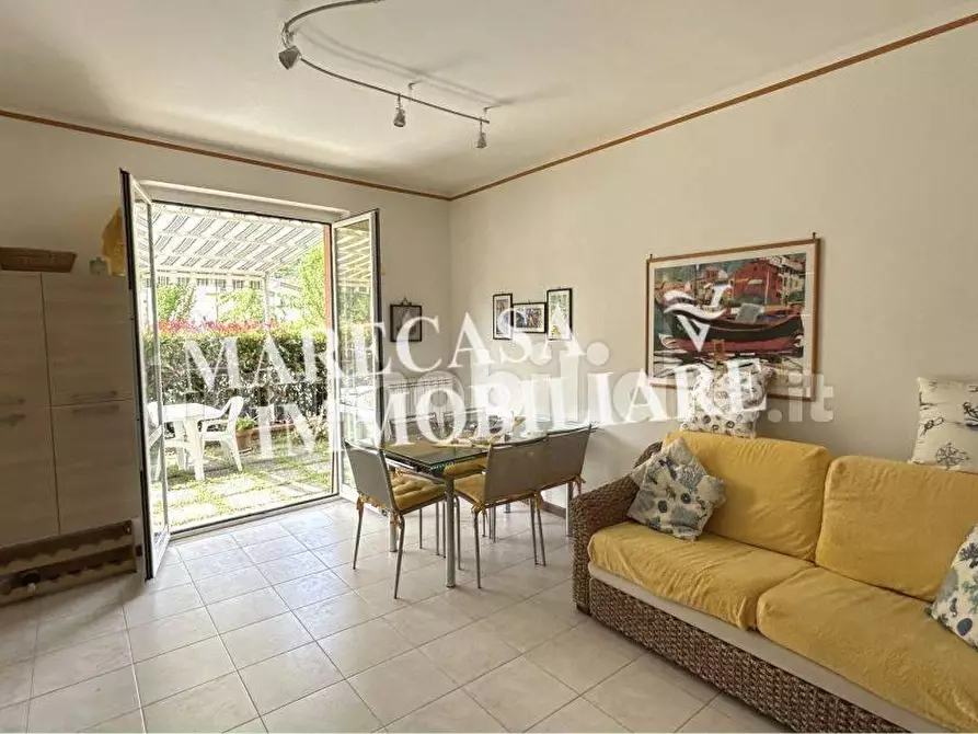 Immagine 20 di Appartamento in vendita  a Ameglia