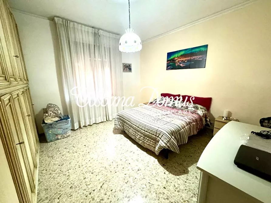 Immagine 15 di Appartamento in vendita  a Siena