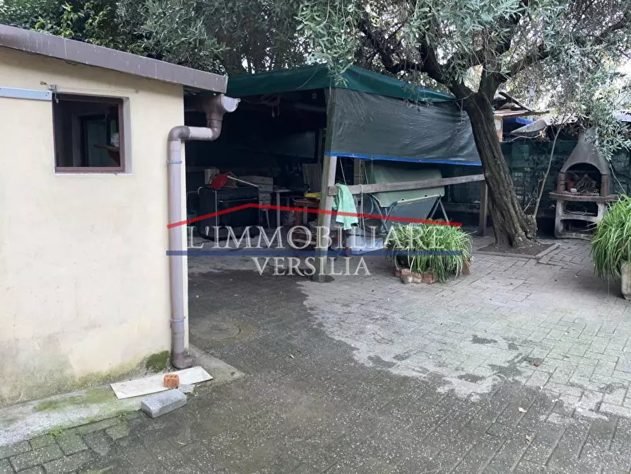 Immagine 12 di Appartamento in vendita  a Massa