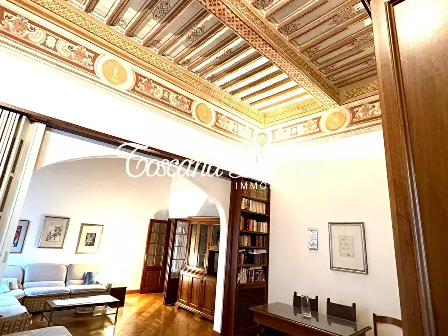 Immagine 7 di Porzione di casa in vendita  a Siena