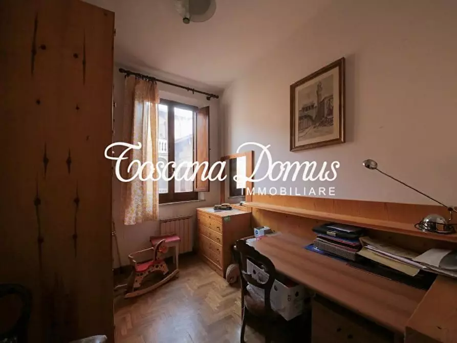 Immagine 51 di Porzione di casa in vendita  a Siena