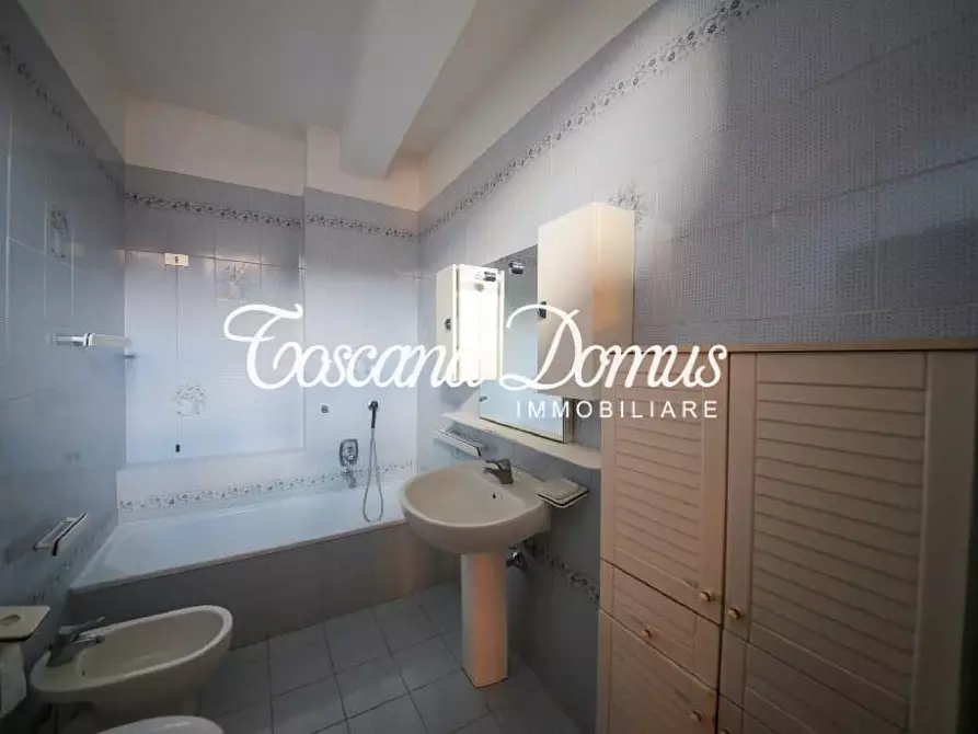 Immagine 58 di Porzione di casa in vendita  a Siena