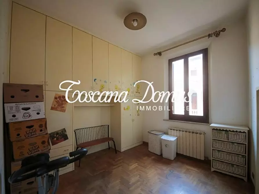 Immagine 54 di Porzione di casa in vendita  a Siena