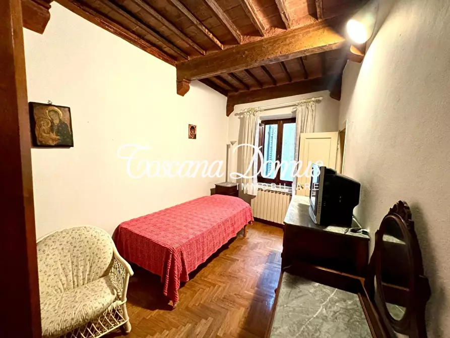 Immagine 44 di Porzione di casa in vendita  a Siena