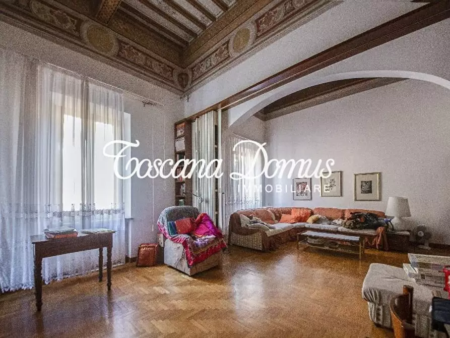 Immagine 25 di Porzione di casa in vendita  a Siena