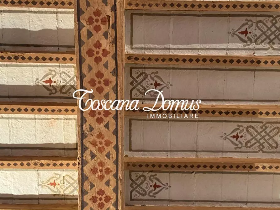 Immagine 8 di Porzione di casa in vendita  a Siena