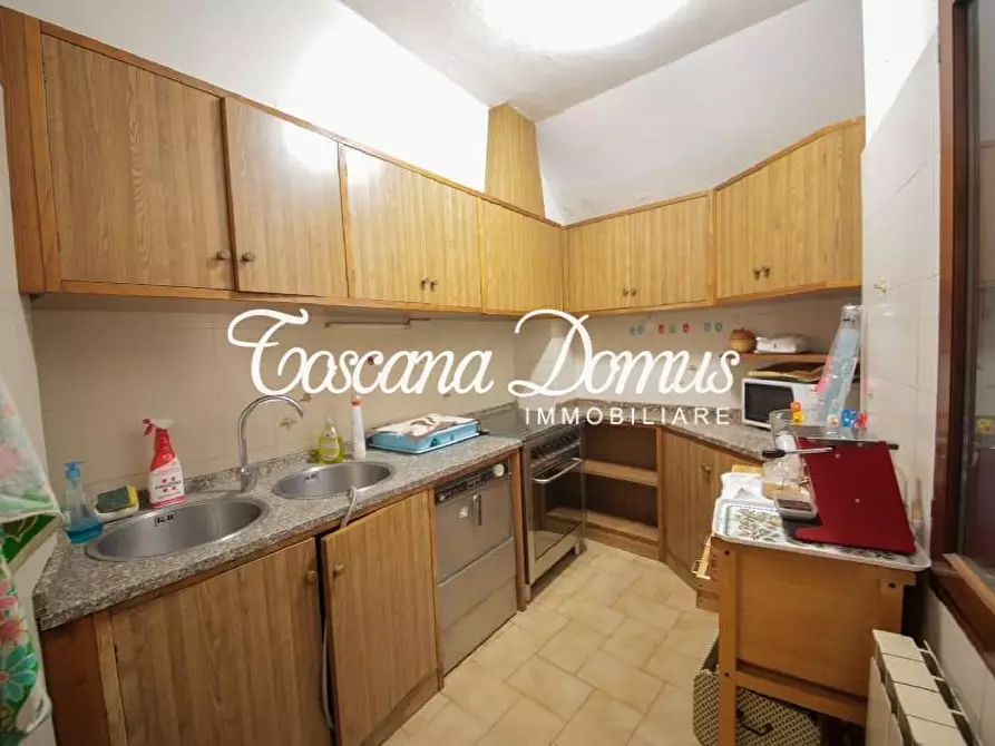 Immagine 50 di Porzione di casa in vendita  a Siena