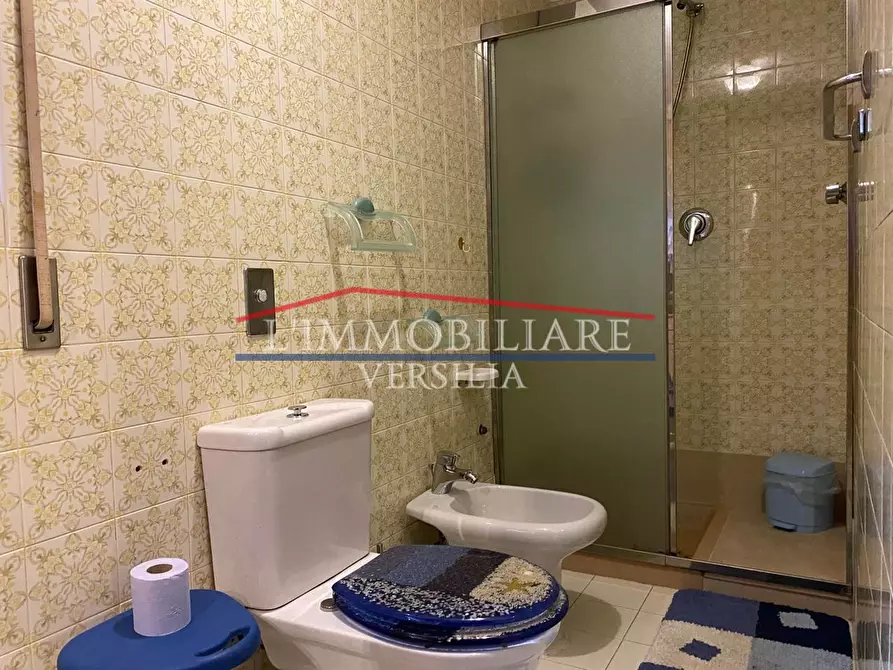 Immagine 30 di Villa in vendita  a Carrara