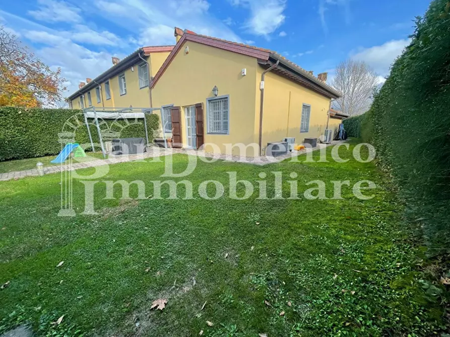 Immagine 44 di Villetta a schiera in vendita  a San Giuliano Terme