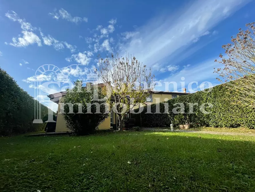 Immagine 43 di Villetta a schiera in vendita  a San Giuliano Terme