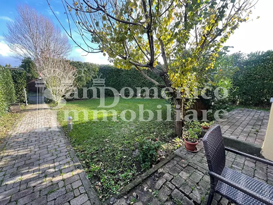 Immagine 38 di Villetta a schiera in vendita  a San Giuliano Terme