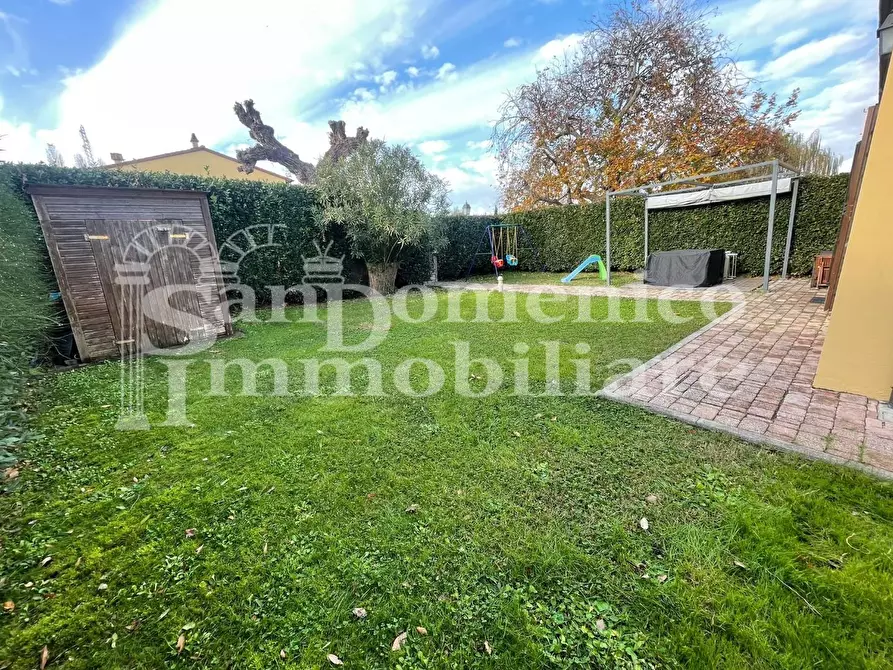 Immagine 42 di Villetta a schiera in vendita  a San Giuliano Terme