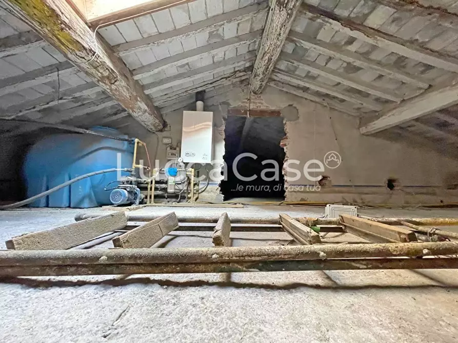 Immagine 33 di Appartamento in vendita  a Seravezza