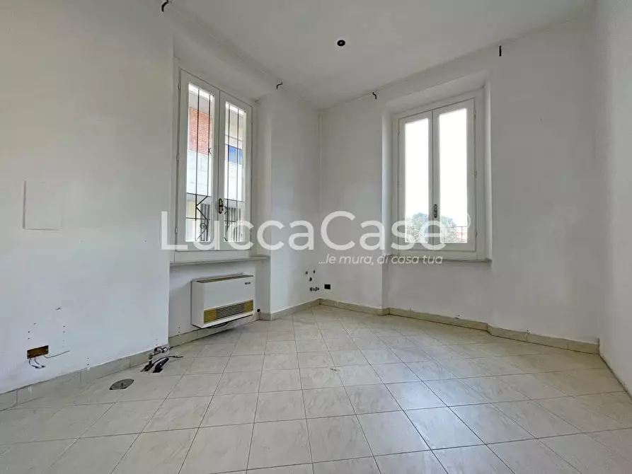 Immagine 18 di Appartamento in vendita  a Seravezza