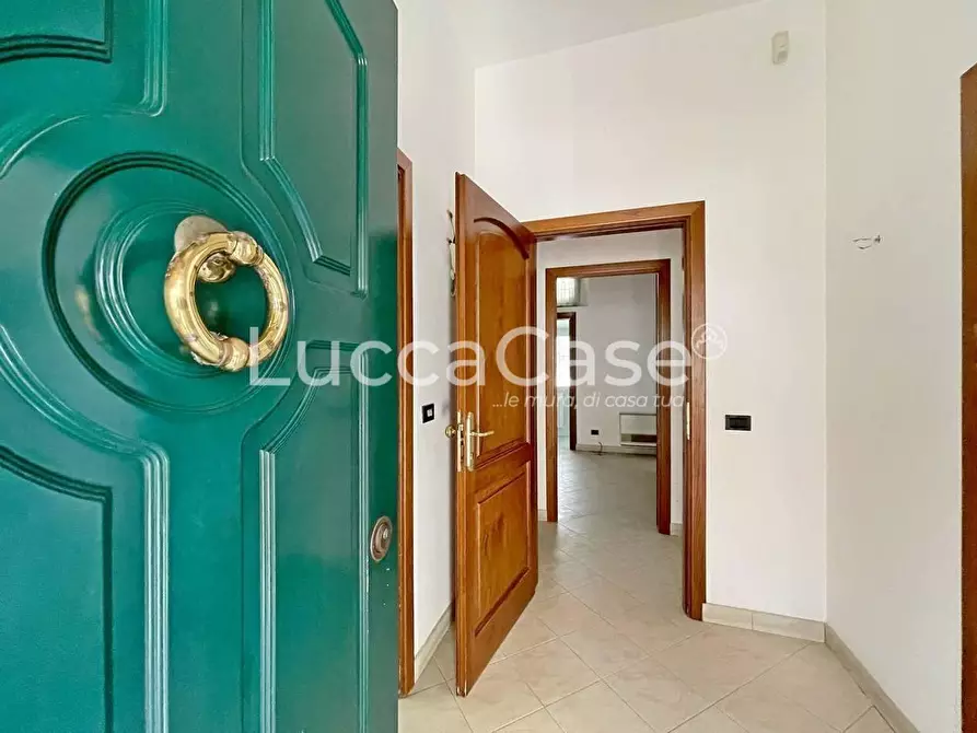 Immagine 14 di Appartamento in vendita  a Seravezza