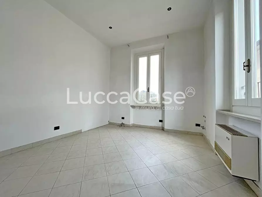 Immagine 23 di Appartamento in vendita  a Seravezza