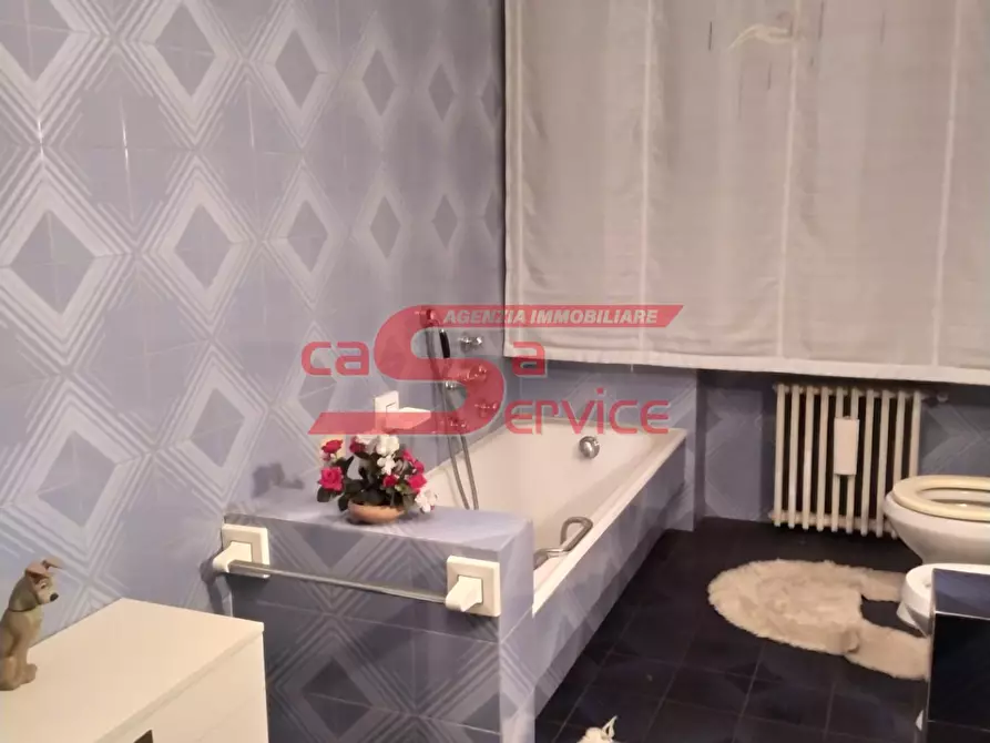 Immagine 13 di Villa in vendita  a Montecatini Terme