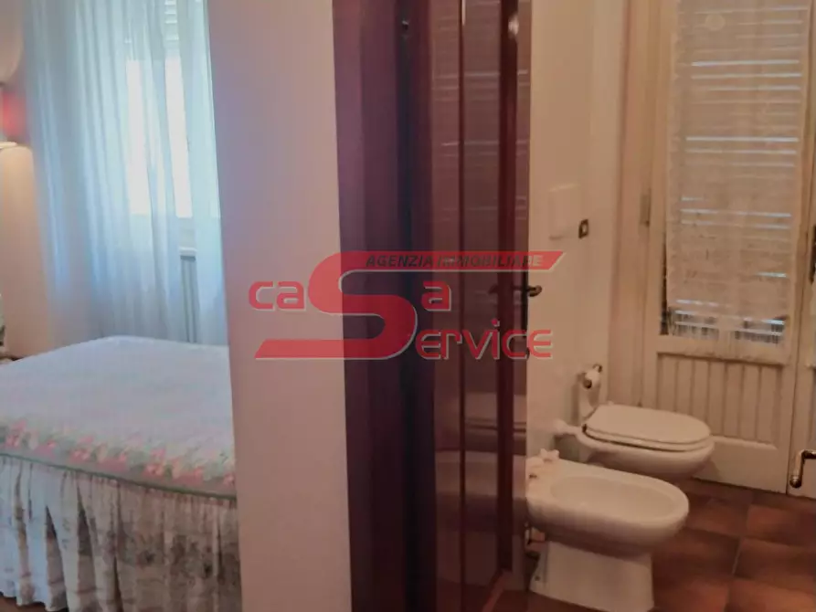 Immagine 32 di Villa in vendita  a Montecatini Terme