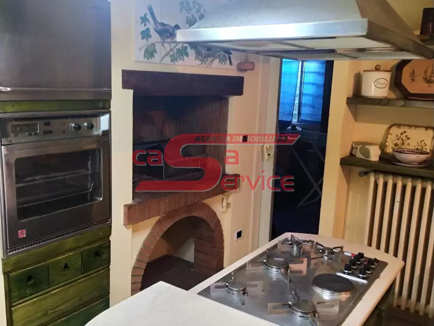 Immagine 9 di Villa in vendita  a Montecatini Terme