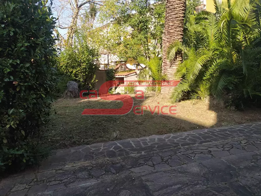 Immagine 45 di Villa in vendita  a Montecatini Terme