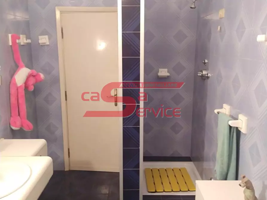 Immagine 14 di Villa in vendita  a Montecatini Terme