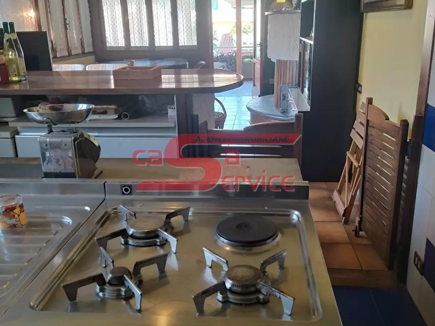 Immagine 34 di Villa in vendita  a Montecatini Terme