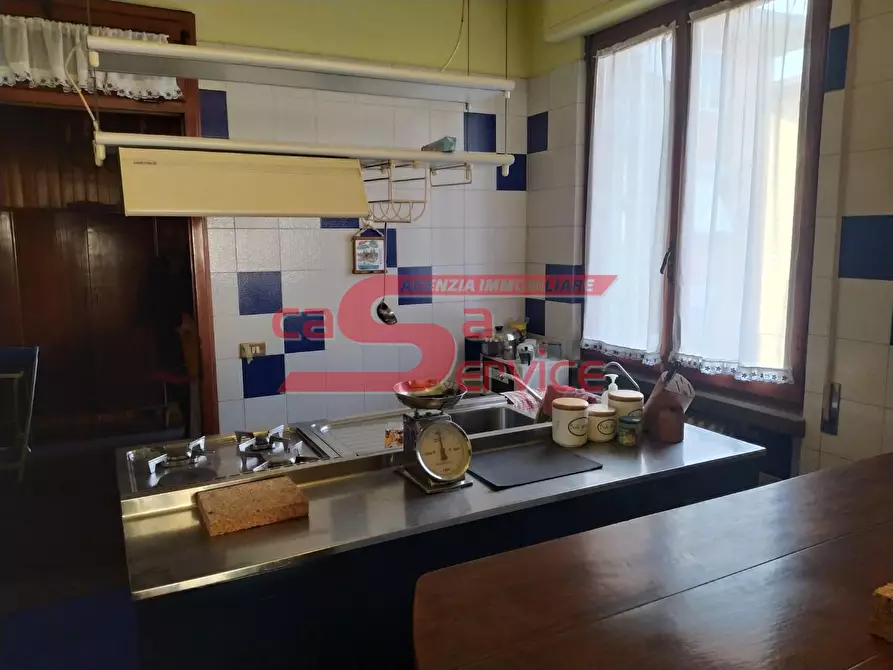 Immagine 33 di Villa in vendita  a Montecatini Terme