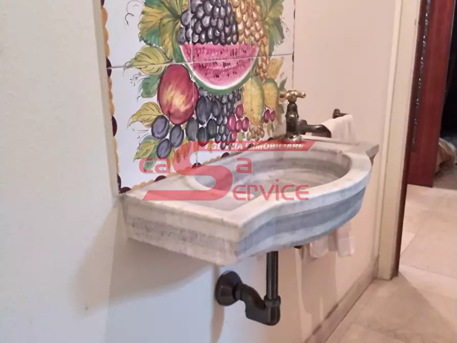 Immagine 11 di Villa in vendita  a Montecatini Terme