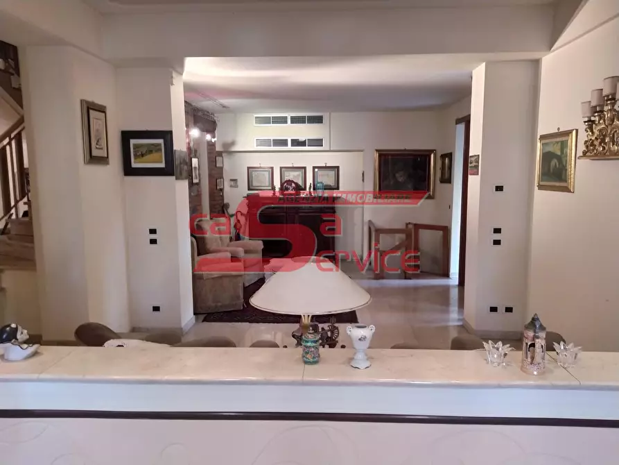 Immagine 4 di Villa in vendita  a Montecatini Terme