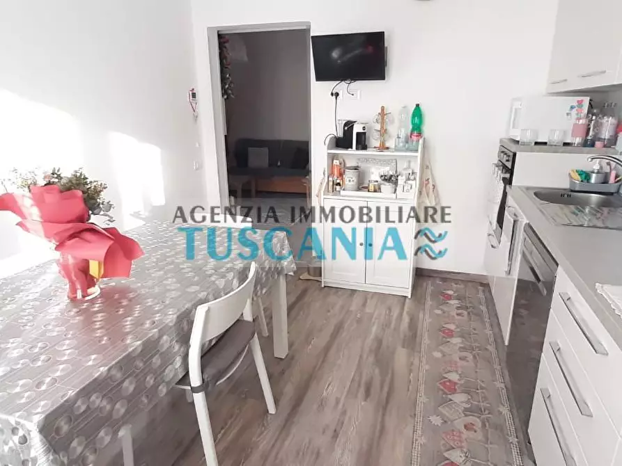 Immagine 3 di Appartamento in vendita  a Cecina