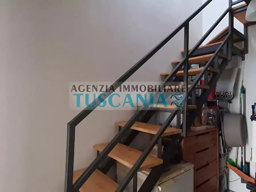 Immagine 13 di Appartamento in vendita  a Cecina