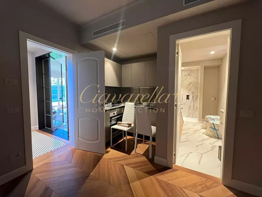 Immagine 21 di Villa in affitto  a Forte Dei Marmi