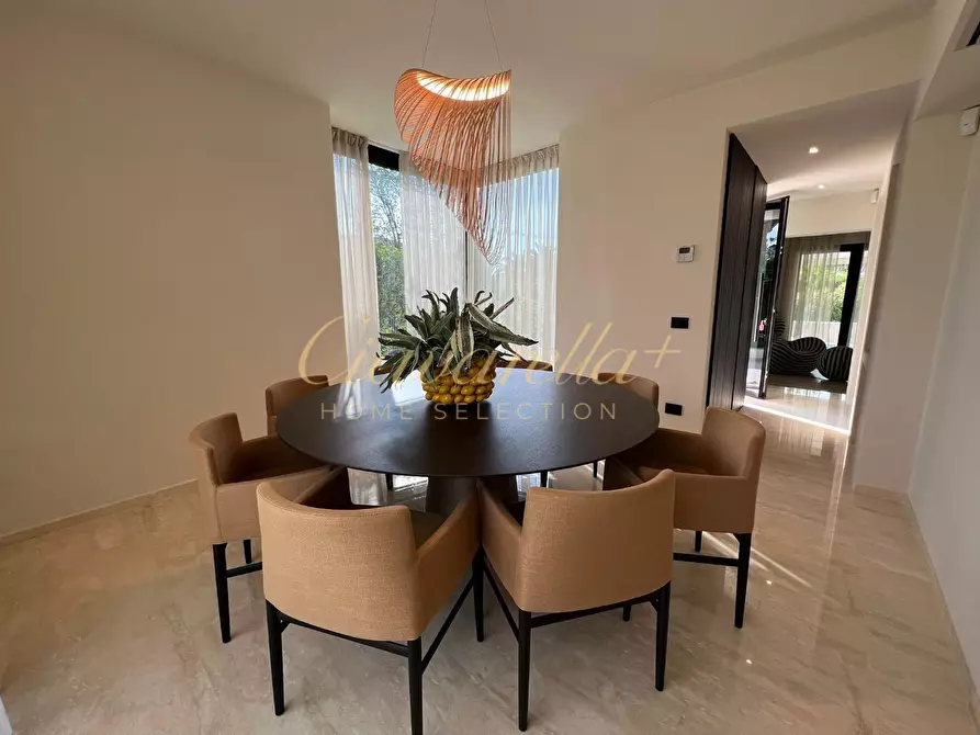 Immagine 15 di Villa in affitto  a Forte Dei Marmi