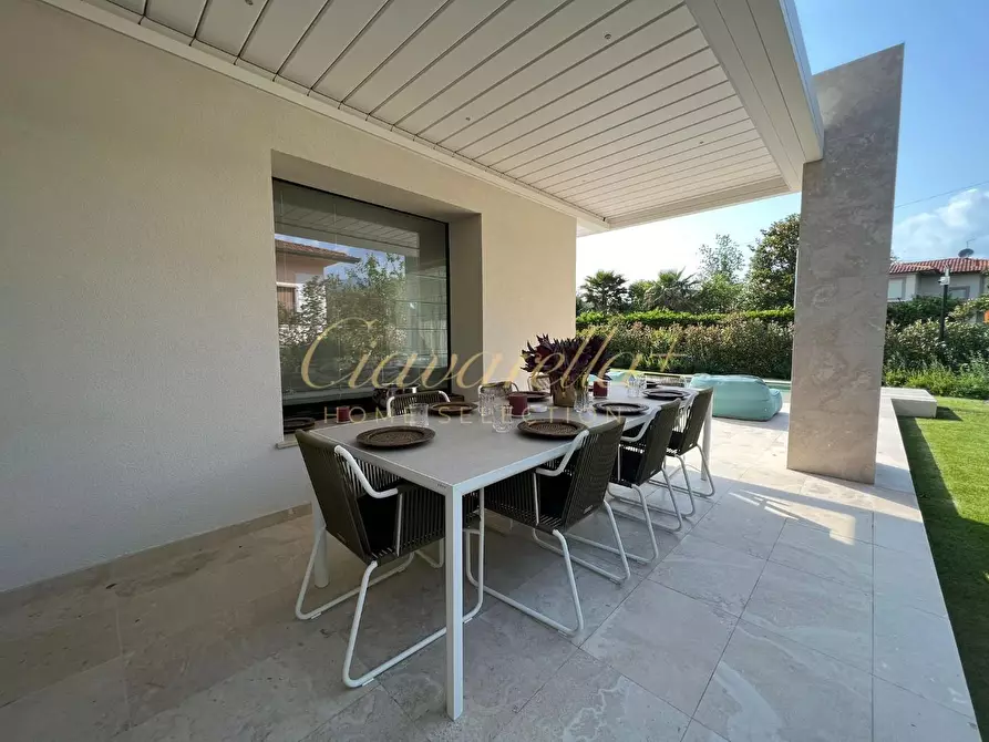 Immagine 4 di Villa in affitto  a Forte Dei Marmi