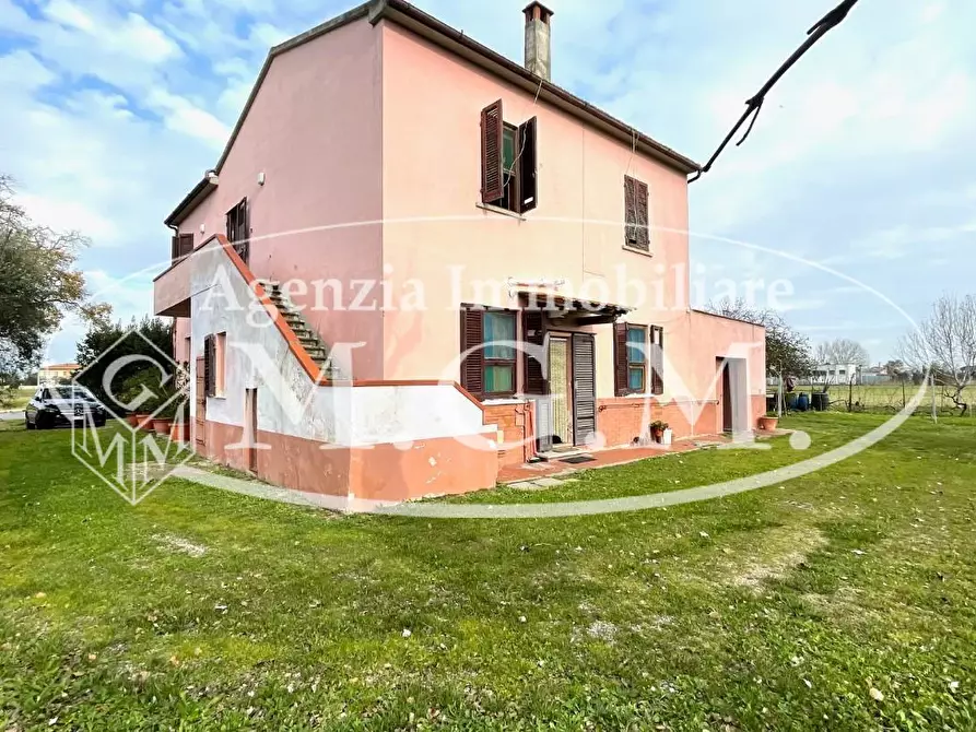 Immagine 3 di Casa indipendente in vendita  a Pontedera