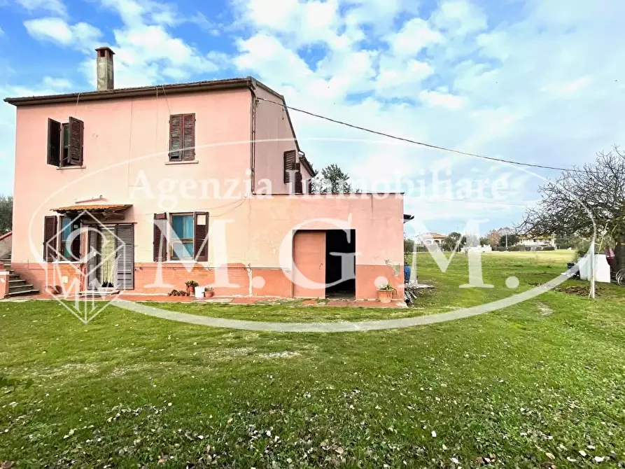 Immagine 4 di Casa indipendente in vendita  a Pontedera