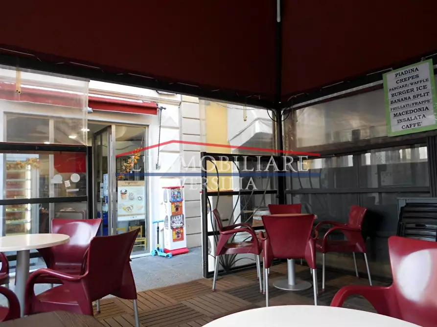 Immagine 24 di Attività commerciale in vendita  a Massa