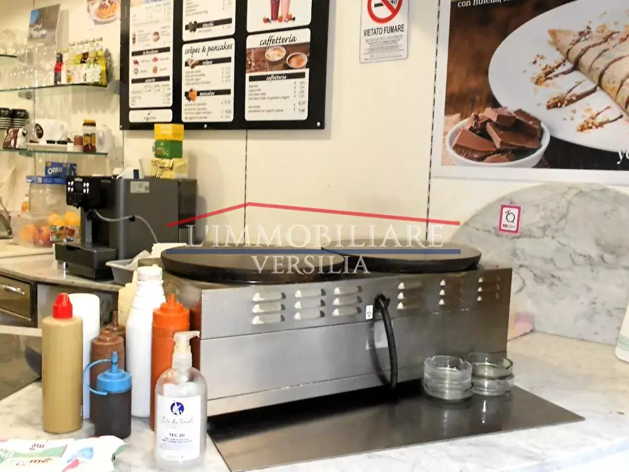 Immagine 9 di Attività commerciale in vendita  a Massa