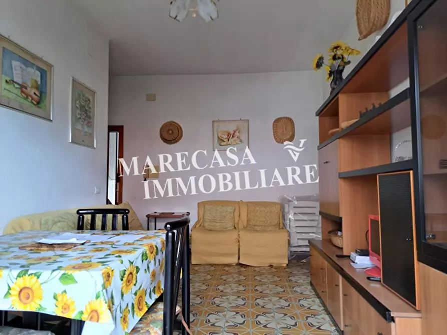 Immagine 5 di Appartamento in vendita  a Carrara