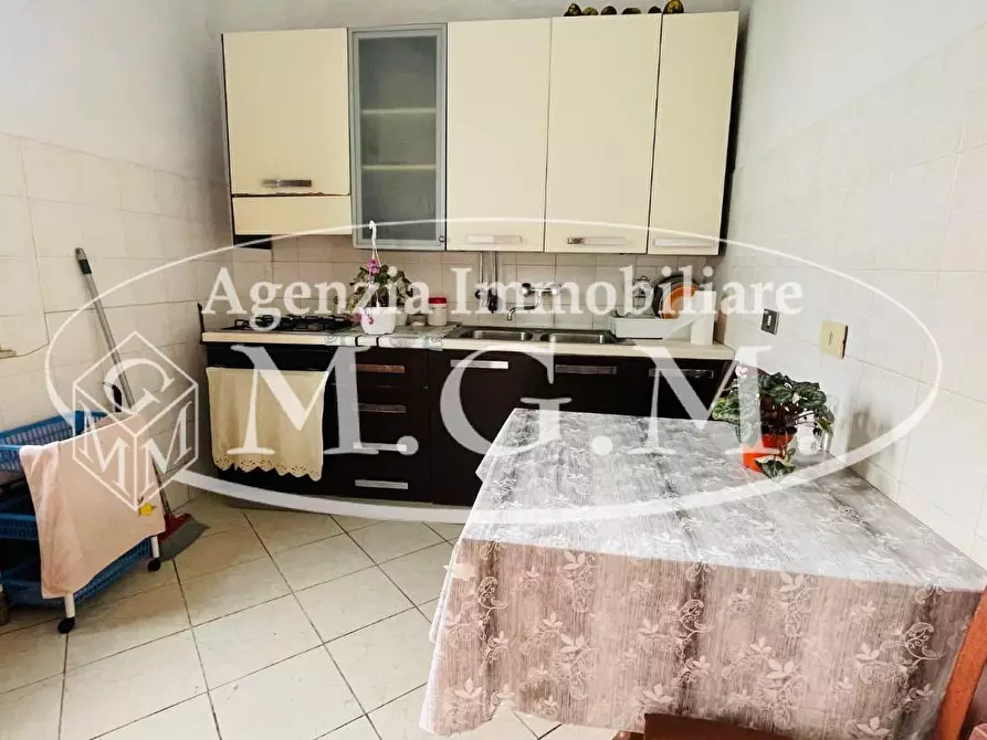 Immagine 22 di Casa indipendente in vendita  a Pontedera