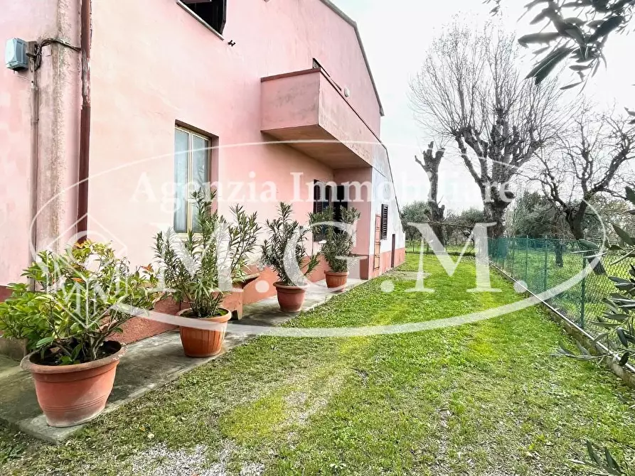 Immagine 5 di Casa indipendente in vendita  a Pontedera