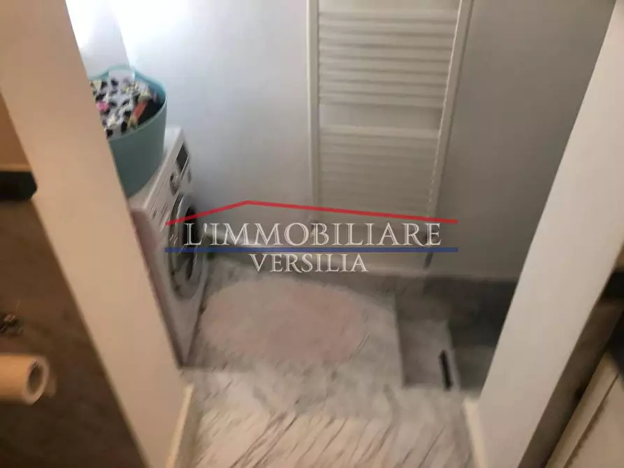 Immagine 19 di Appartamento in vendita  a Carrara