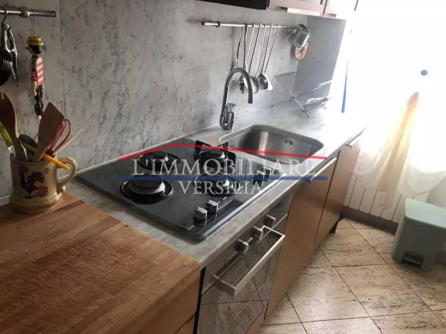 Immagine 3 di Appartamento in vendita  a Carrara