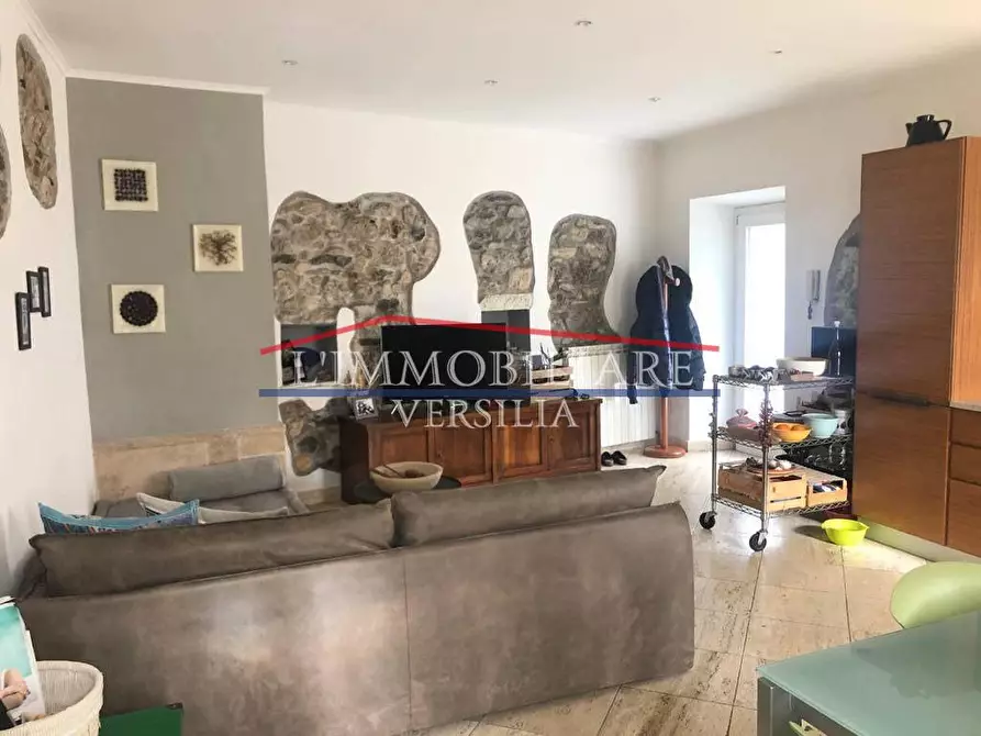 Immagine 5 di Appartamento in vendita  a Carrara