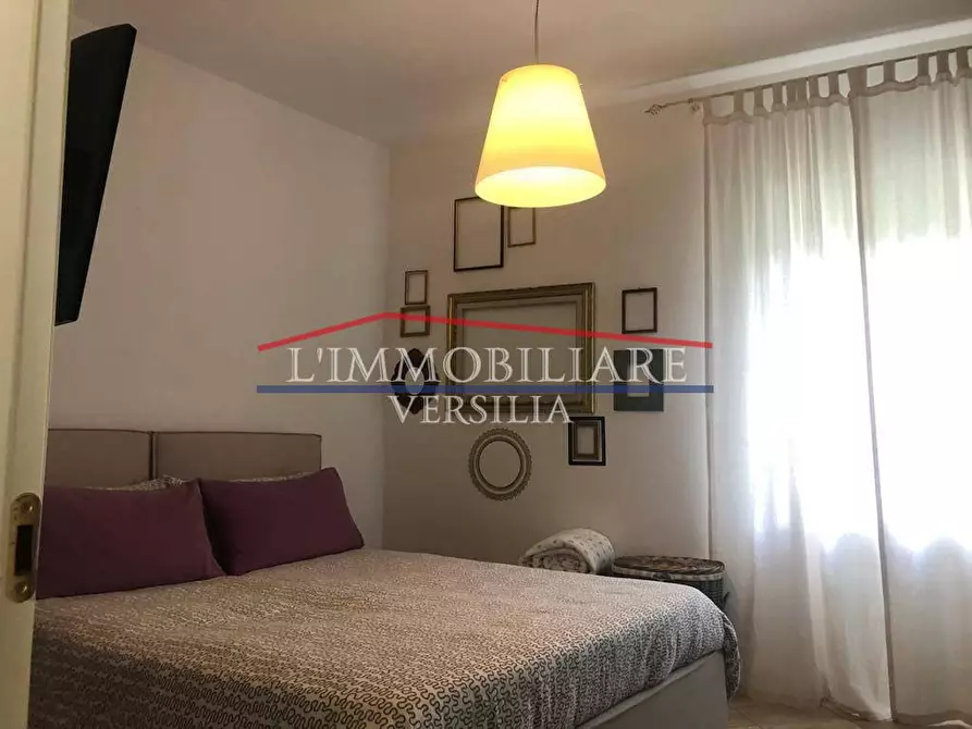 Immagine 10 di Appartamento in vendita  a Carrara