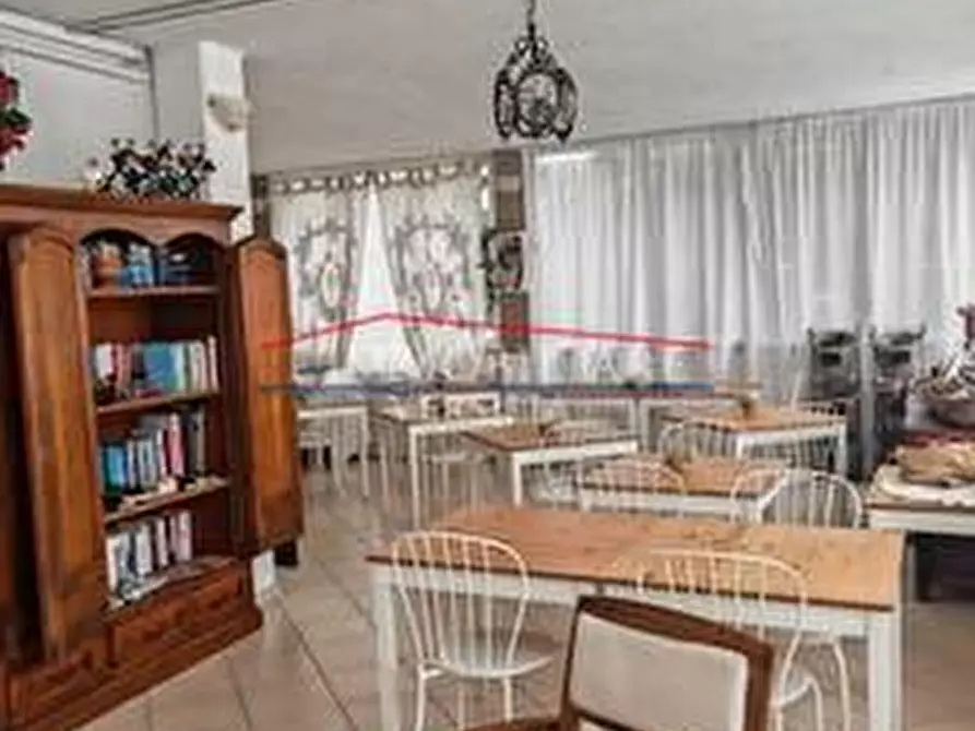 Immagine 12 di Albergo/B&B/Residence in vendita  a Massa