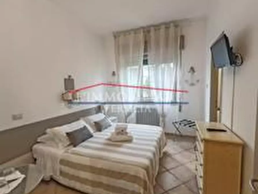 Immagine 28 di Albergo/B&B/Residence in vendita  a Massa